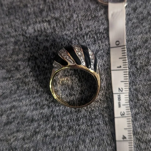 3 for $30 | Vintage EDCO Black Enamel and Rhinestone Dome Ring, Size 10 - Picture 6 of 6